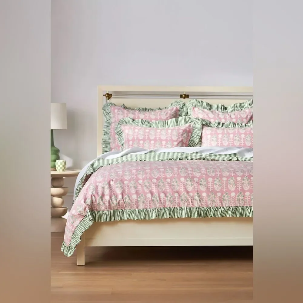 Anthropologie ELLEN MERCHANT COTTON COTTAGE RUFFLE DUVET Style 4540H735AA PINK